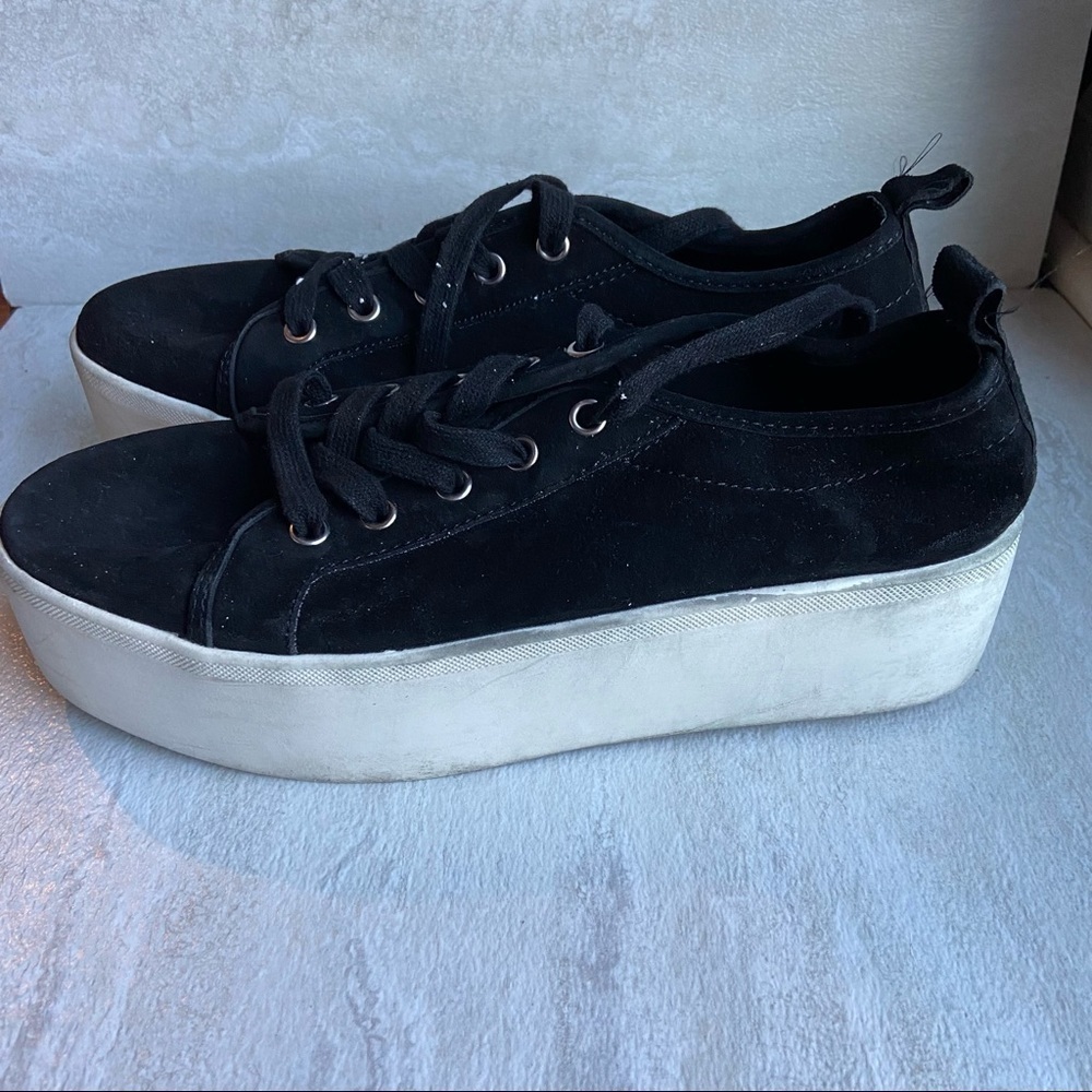 ** Aqua black white piper suede platform sneakers size 9